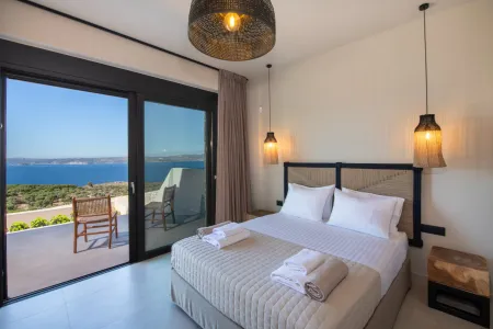  Double bedroom