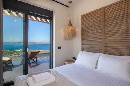 Double bedroom