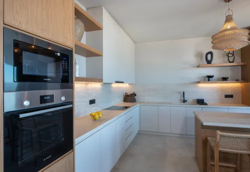  Kitchen