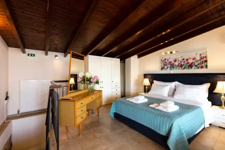  Double bedroom