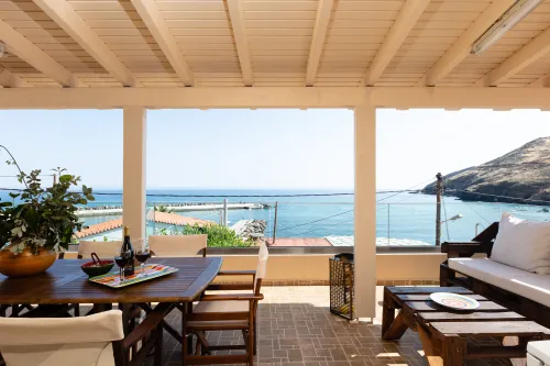  Balcony with seaview