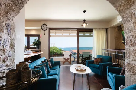  Living room 