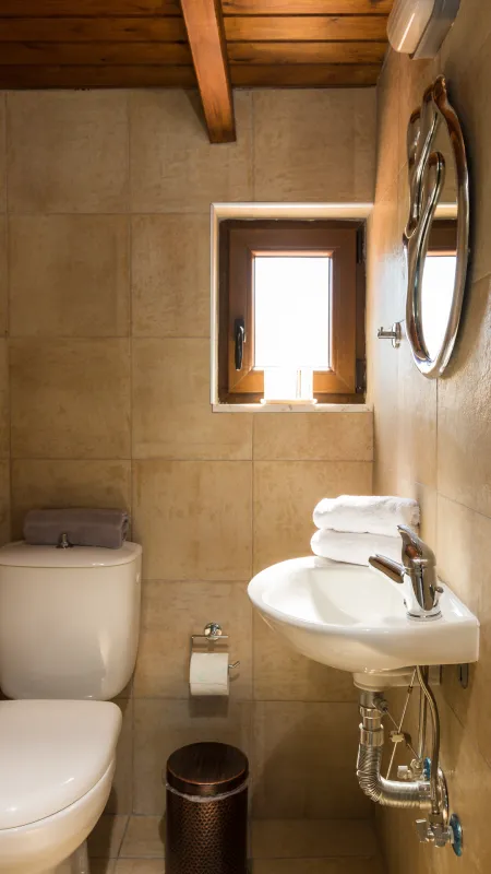 Ensuite bathroom