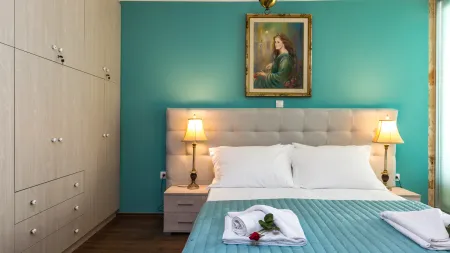  Double bedroom