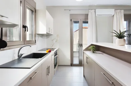  Kitchen area