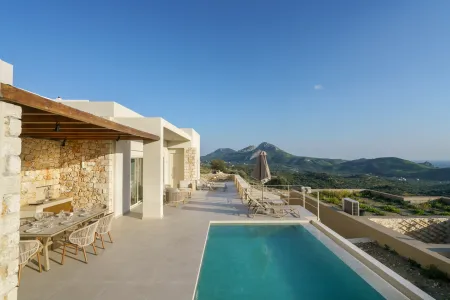  private swimming pool 