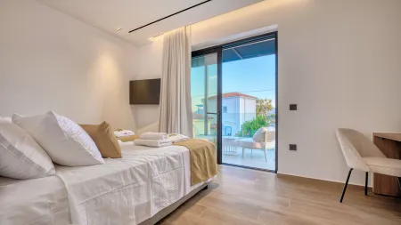    Main Villa Twin Bedroom with Balcony